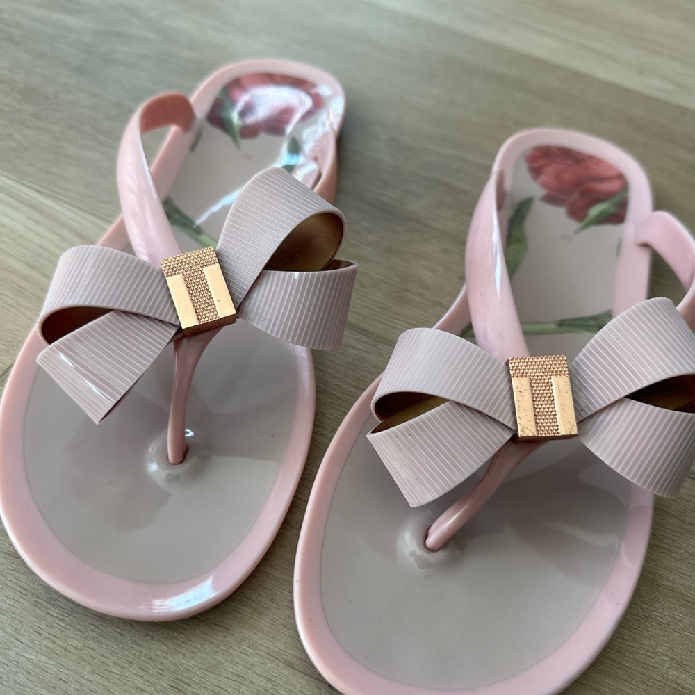 TED BAKER Suziep Jelly Bow Sandal